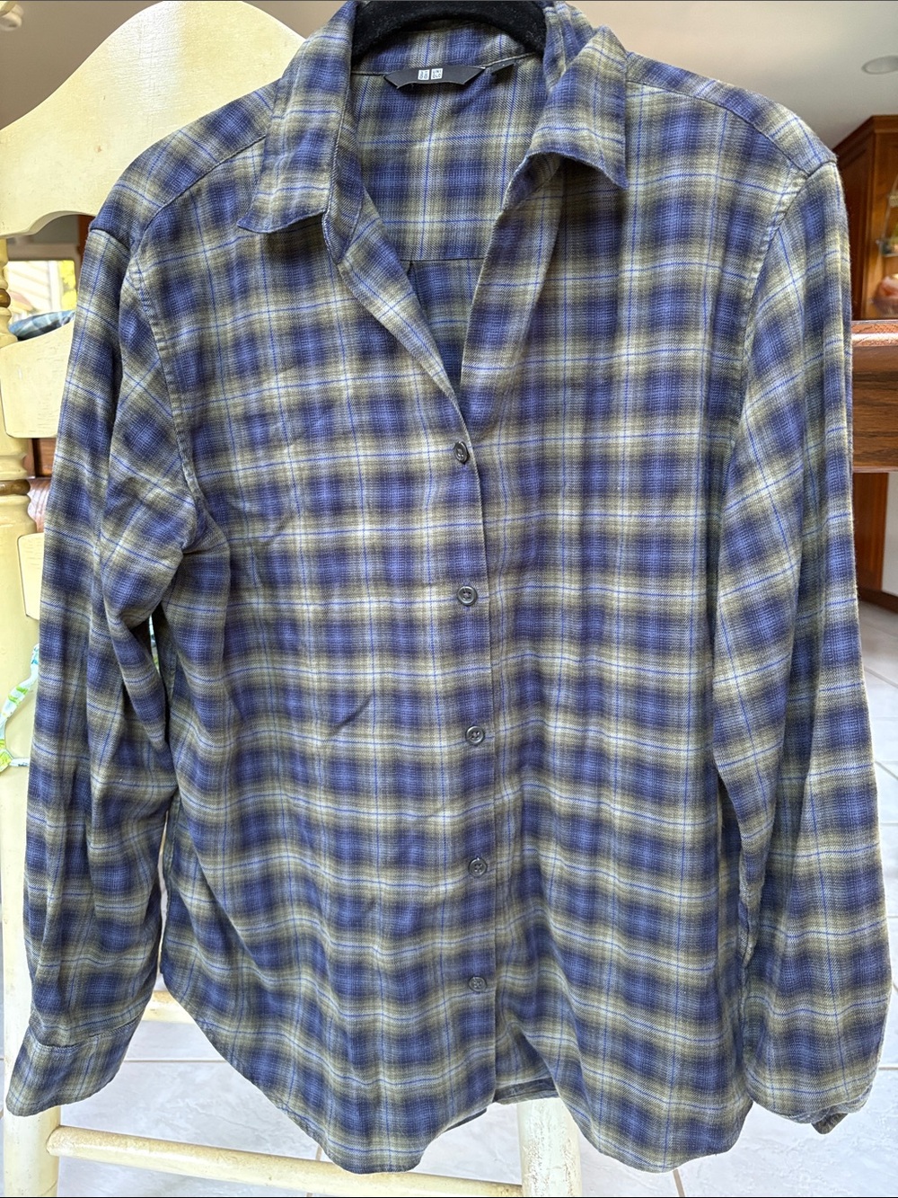 Uniqlo Women’s Blue and Green Plaid Button-Down Shirt